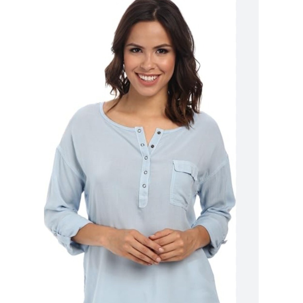 Splendid‎ Henley Blouse Women Medium Blue Excellent Roll Tab Sleeve Rayon Blend